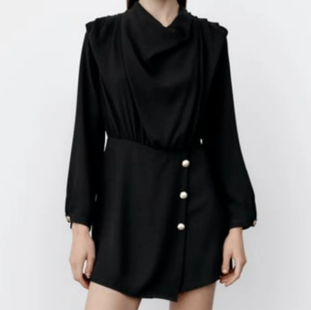 Zara Black Long Sleeve Gold Button Romper Size S LIKE NEW Y-2552